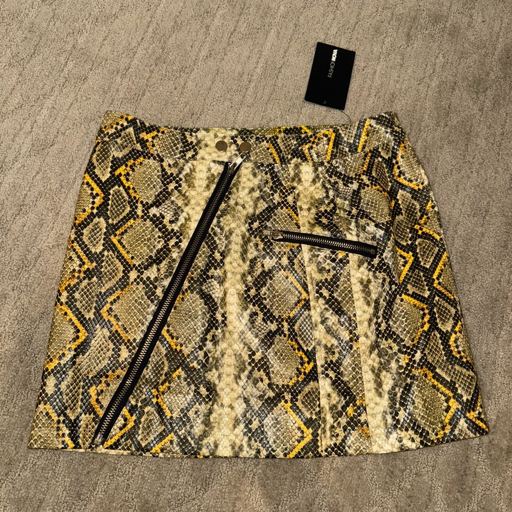 Fashion Nova Yellow and Brown Snake Pattern Mini Skirt